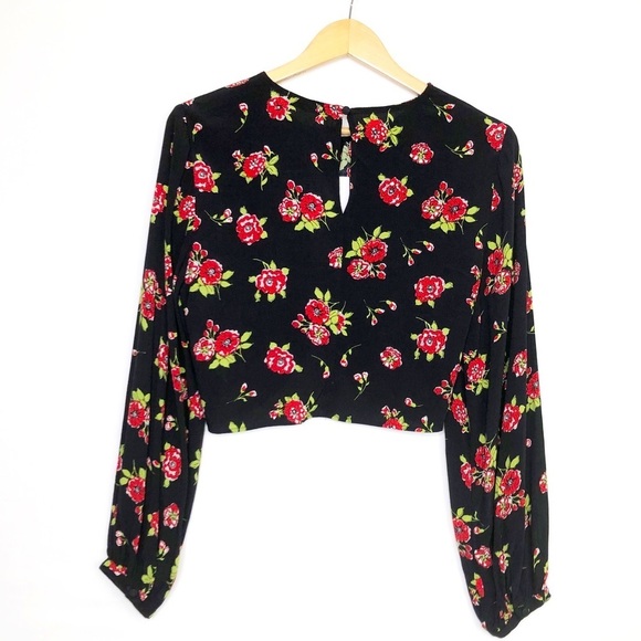 Zara cropped twist, not front long sleeved rose floral top - Picture 10 of 10